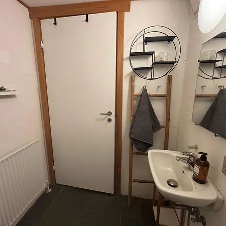 Διαμέρισμα Eskaerhus Pa Tasinge, Taet Pa Svendborg - Afdeling Med Egen Indgang Troense